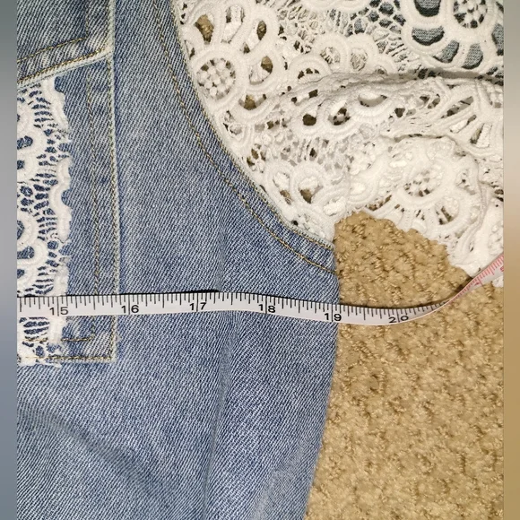NEW Veveret Light Blue Jean Jacket with Eyelet Lace Size Small - Picture 15 of 17